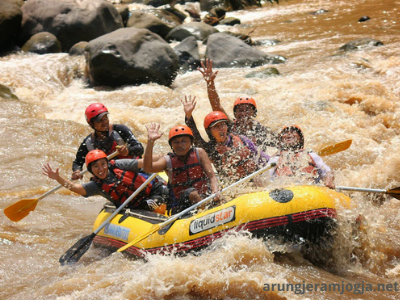 Rafting Sungai Elo | Rafting | Progo Rafting | Harga Paket Rafting Sungai Elo